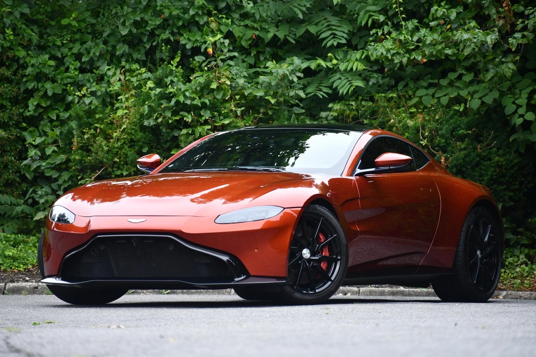 2019 Aston Martin V8 Vantage (2019+) - Image 2 of 31