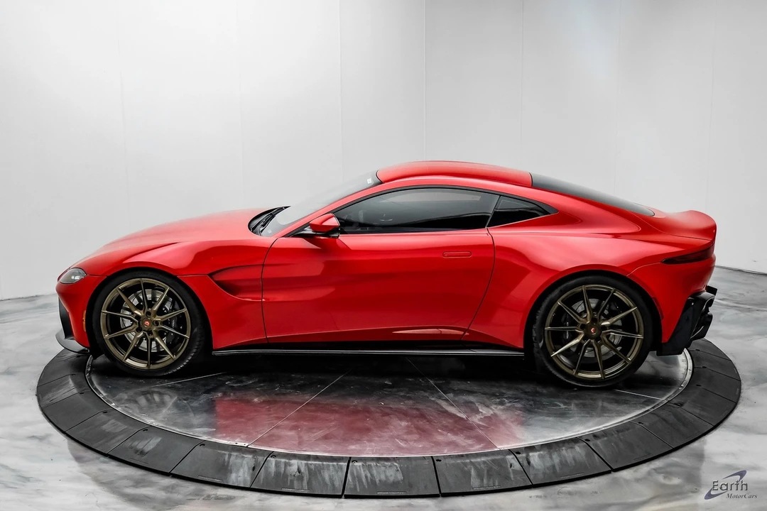2019 Aston Martin V8 Vantage (2019+) - Image 7 of 12