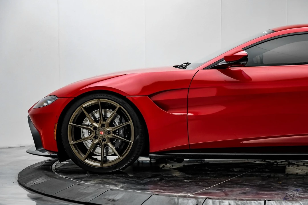 2019 Aston Martin V8 Vantage (2019+) - Image 8 of 12