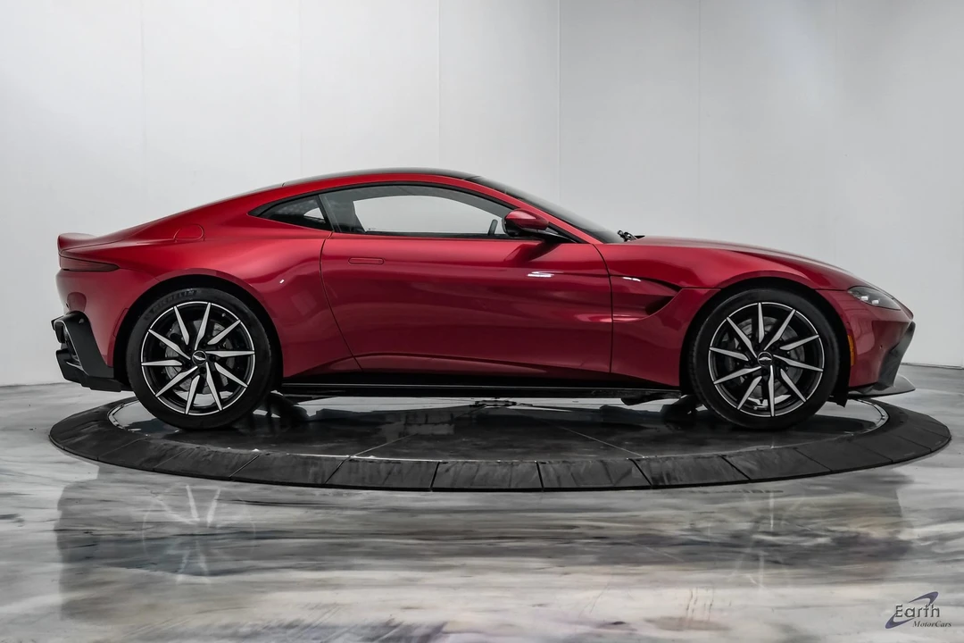 2019 Aston Martin V8 Vantage (2019+) - Image 24 of 31
