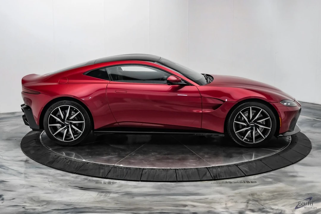 2019 Aston Martin V8 Vantage (2019+) - Image 25 of 31