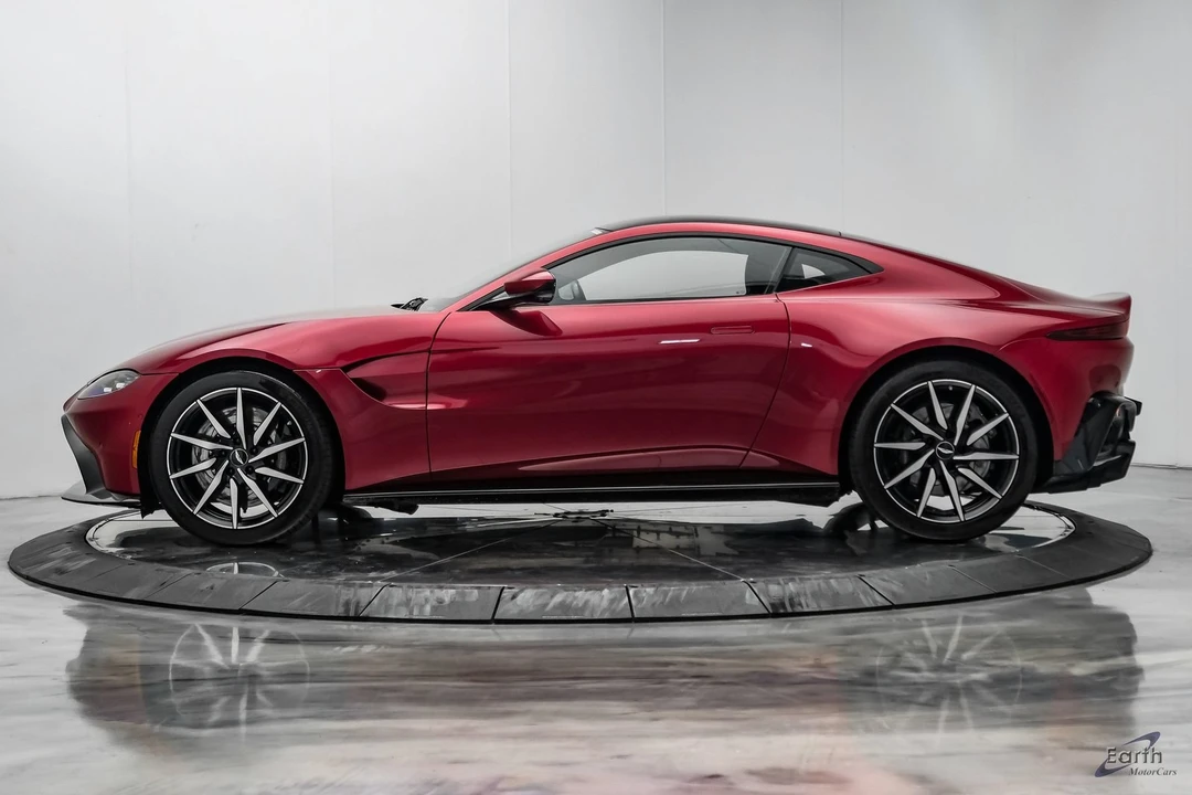 2019 Aston Martin V8 Vantage (2019+) - Image 8 of 31