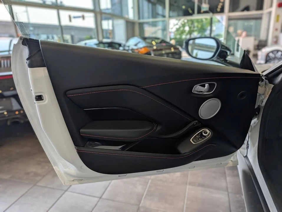 2019 Aston Martin V8 Vantage (2019+) - Image 10 of 20