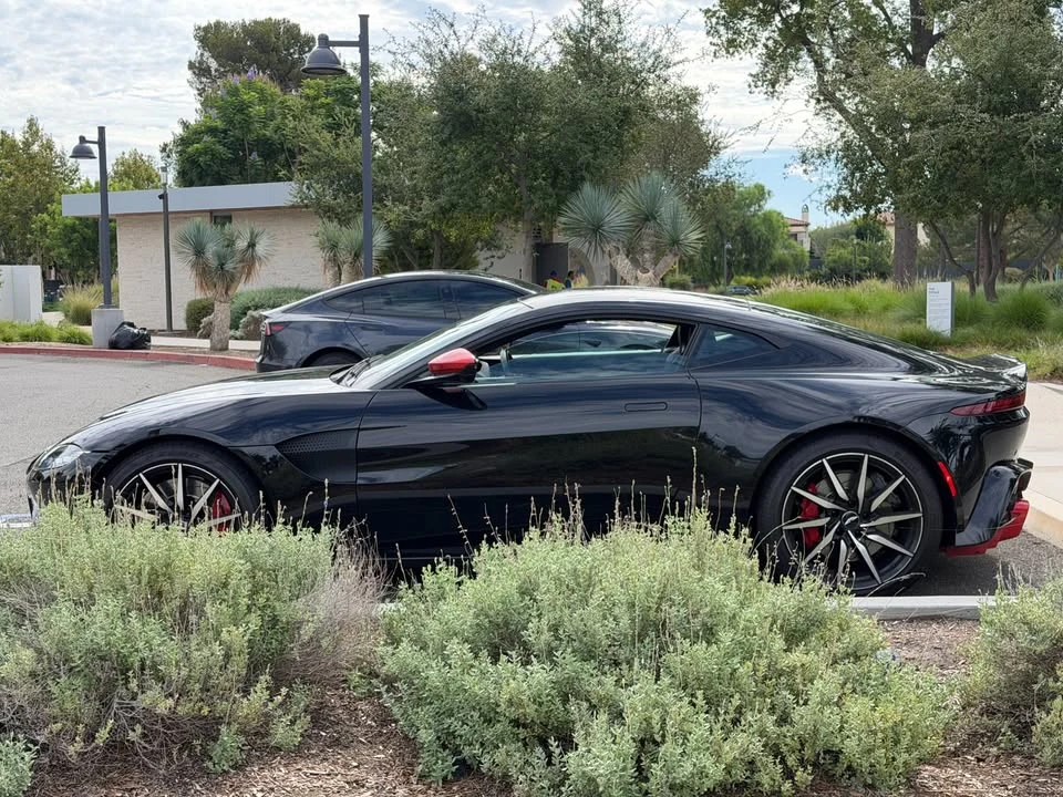 2019 Aston Martin V8 Vantage (2019+) - Image 8 of 18