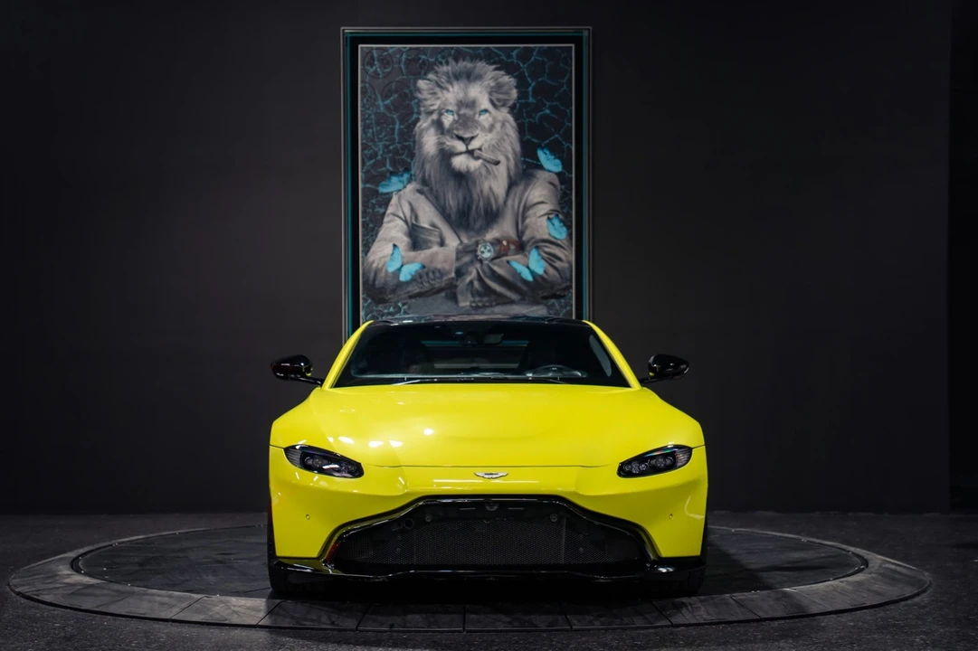 2019 Aston Martin V8 Vantage (2019+) - Image 7 of 31