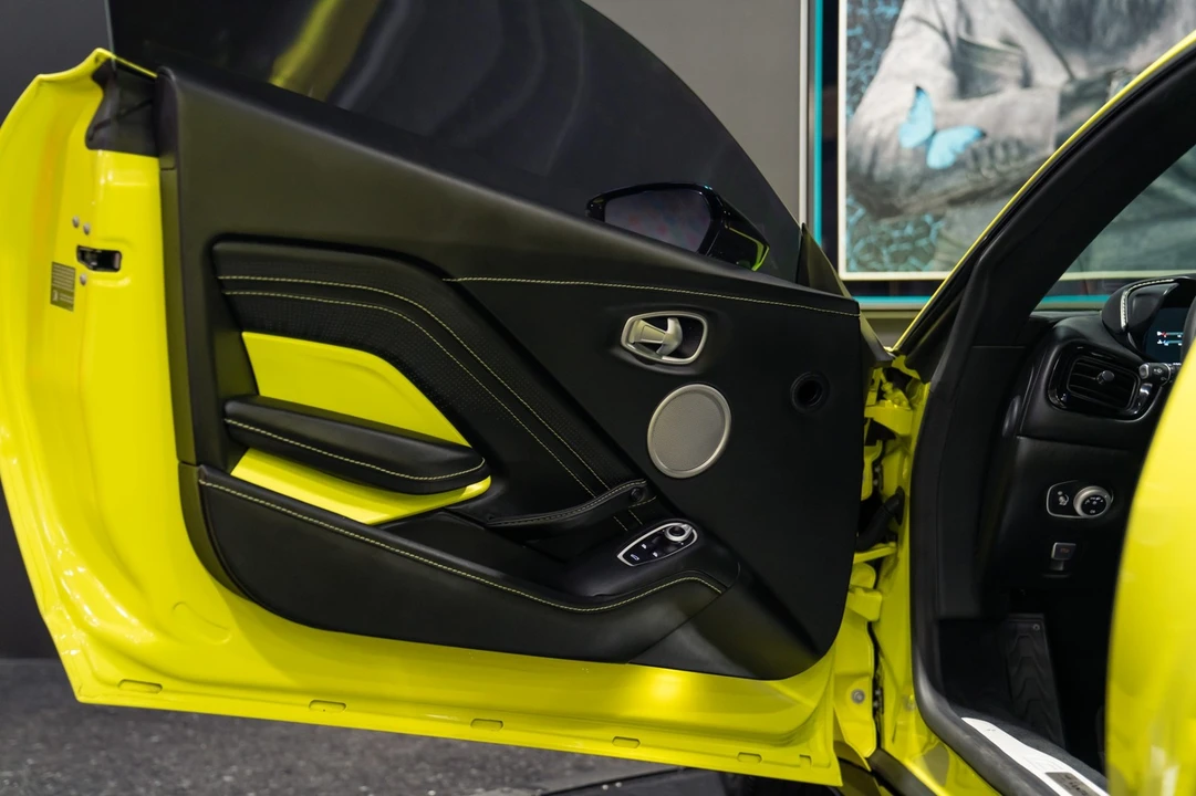 2019 Aston Martin V8 Vantage (2019+) - Image 10 of 31