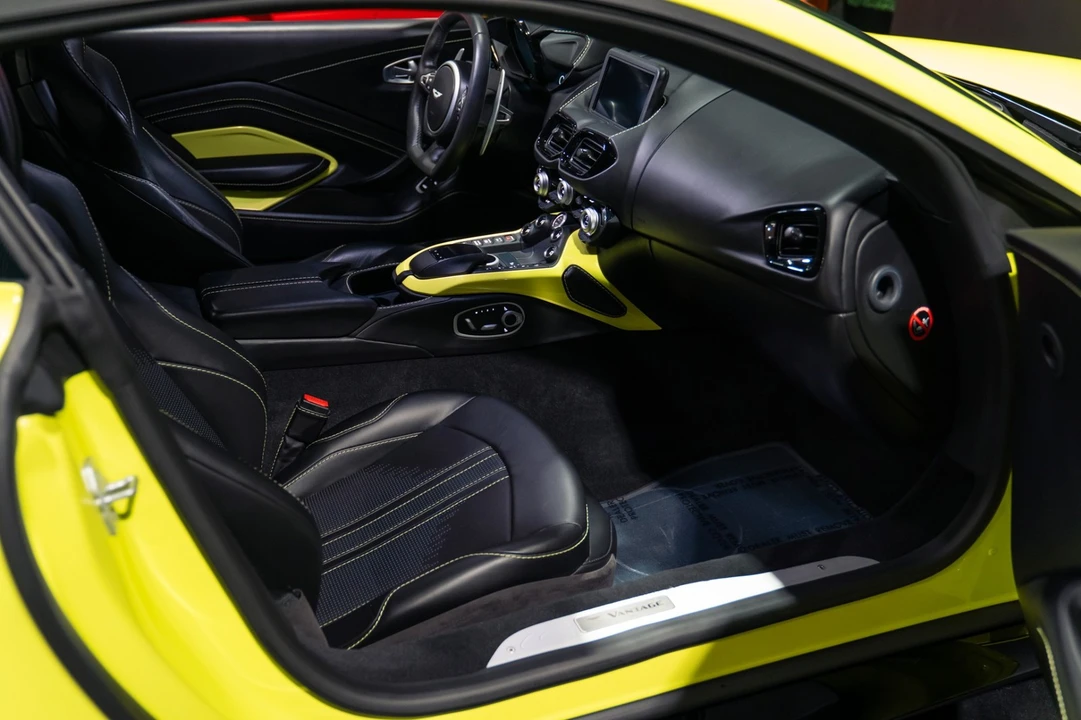 2019 Aston Martin V8 Vantage (2019+) - Image 25 of 31