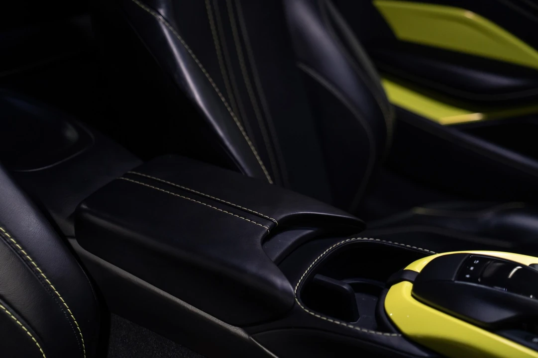 2019 Aston Martin V8 Vantage (2019+) - Image 19 of 31