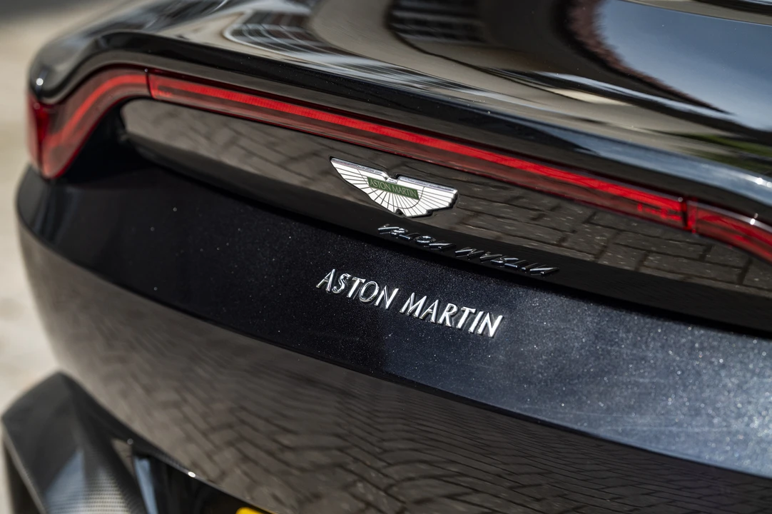 2019 Aston Martin V8 Vantage (2019+) - Image 13 of 31
