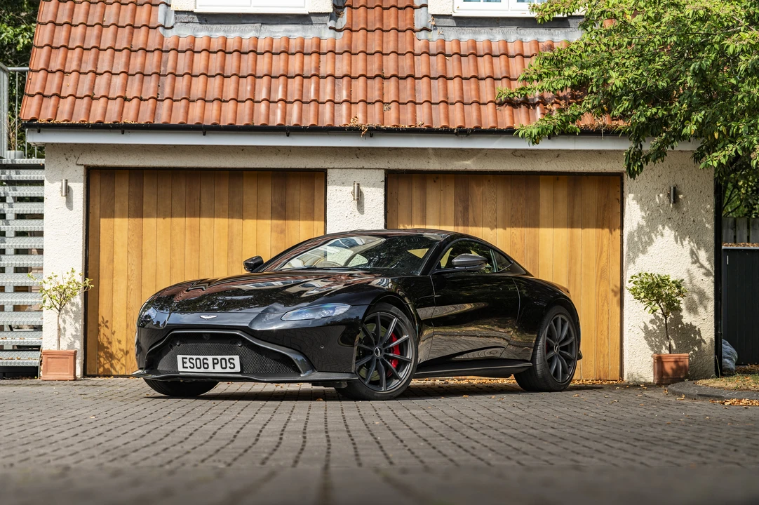 2019 Aston Martin V8 Vantage (2019+) - Image 9 of 31
