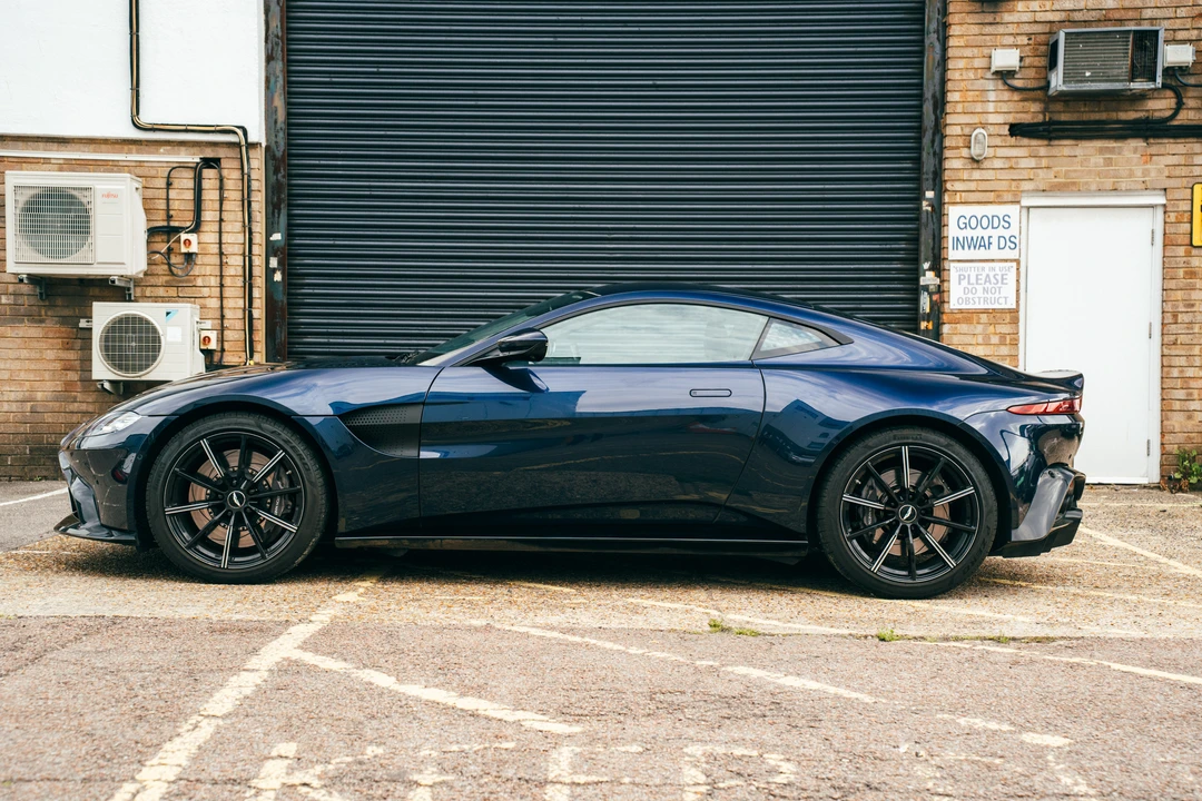 2019 Aston Martin V8 Vantage (2019+) - Image 4 of 31
