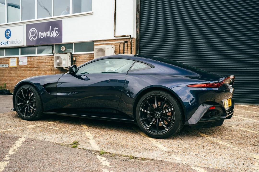 2019 Aston Martin V8 Vantage (2019+) - Image 5 of 31