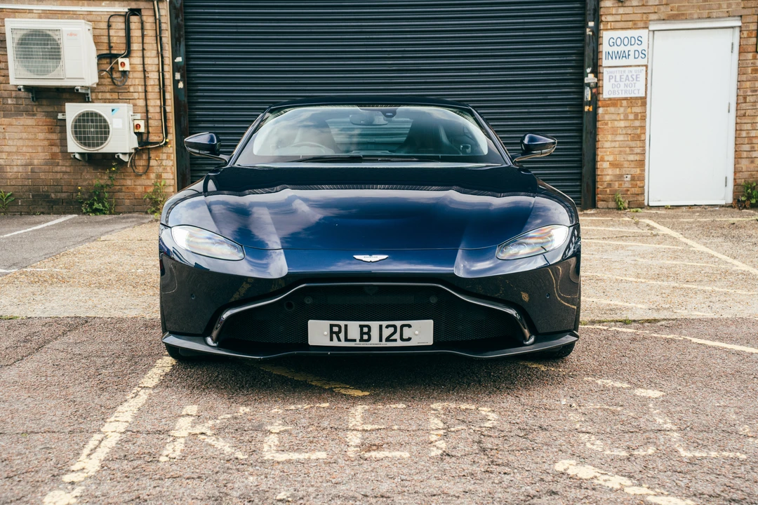 2019 Aston Martin V8 Vantage (2019+) - Image 2 of 31
