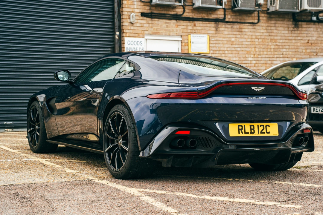 2019 Aston Martin V8 Vantage (2019+) - Image 6 of 31