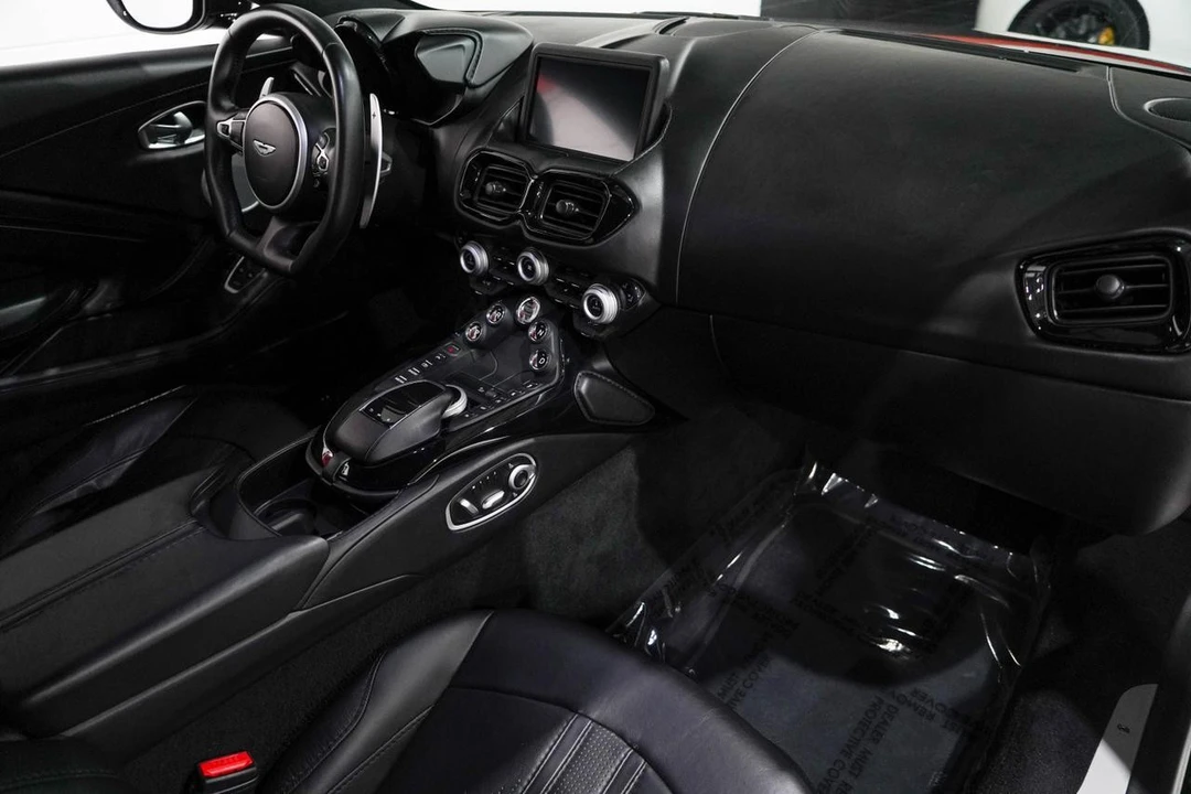 2019 Aston Martin V8 Vantage (2019+) - Image 17 of 21