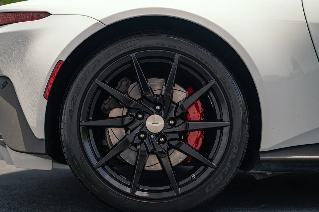 2019 Aston Martin V8 Vantage (2019+) - Image 21 of 31