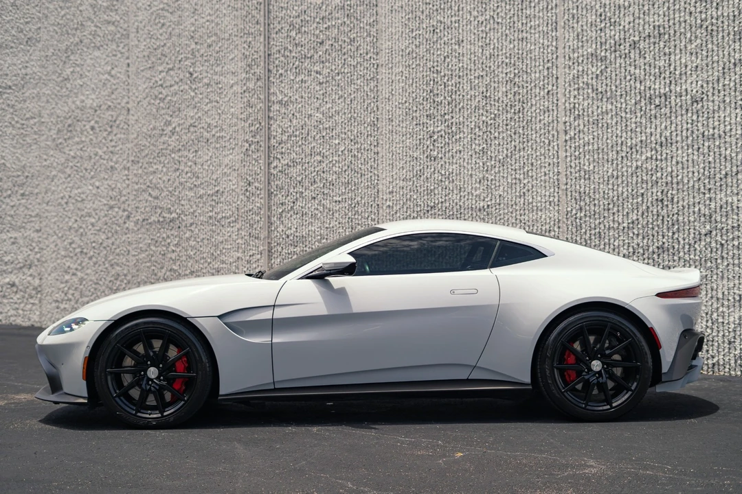 2019 Aston Martin V8 Vantage (2019+) - Image 19 of 31
