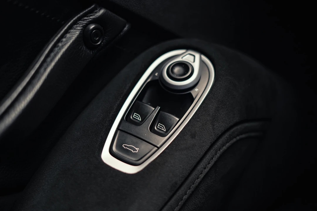 2019 Aston Martin V8 Vantage (2019+) - Image 22 of 31
