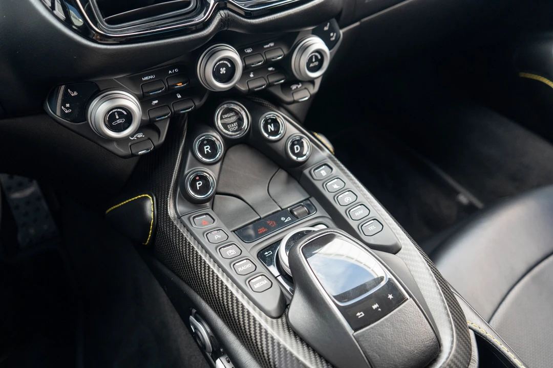 2019 Aston Martin V8 Vantage (2019+) - Image 16 of 31