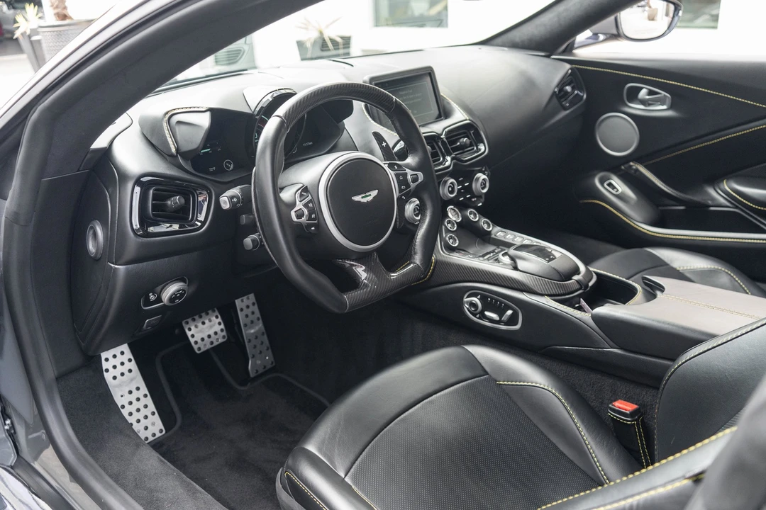 2019 Aston Martin V8 Vantage (2019+) - Image 14 of 31