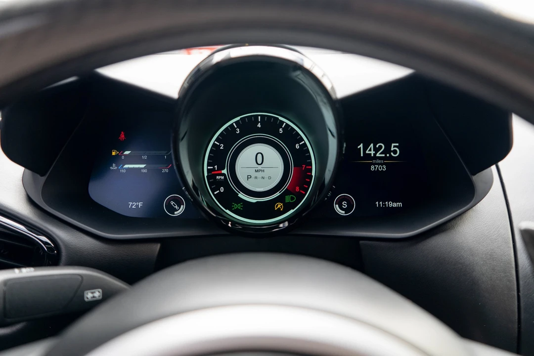 2019 Aston Martin V8 Vantage (2019+) - Image 4 of 31