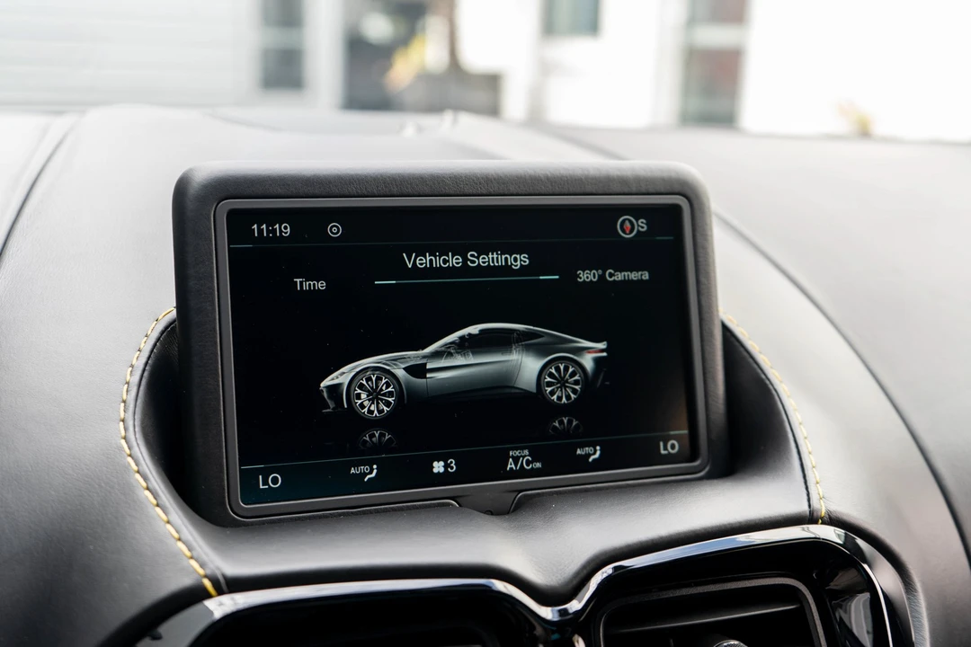 2019 Aston Martin V8 Vantage (2019+) - Image 20 of 31