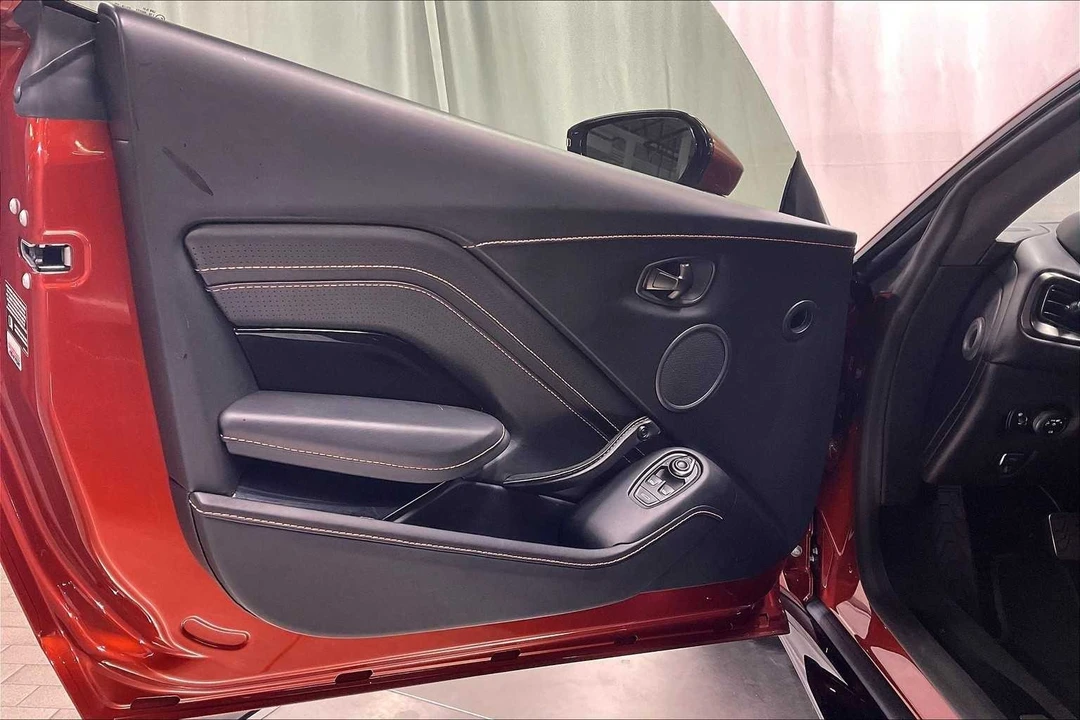 2019 Aston Martin V8 Vantage (2019+) - Image 13 of 21