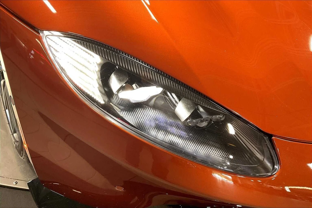 2019 Aston Martin V8 Vantage (2019+) - Image 9 of 21