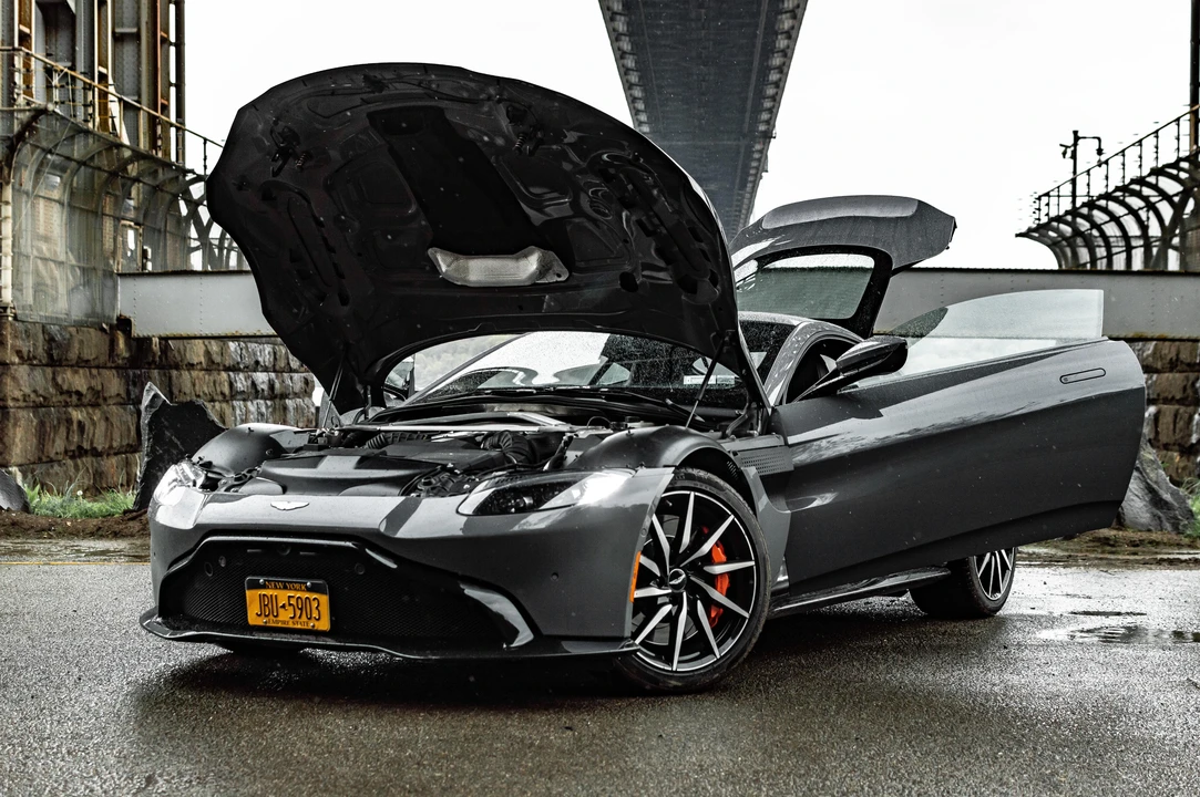 2019 Aston Martin V8 Vantage (2019+) - Image 15 of 31