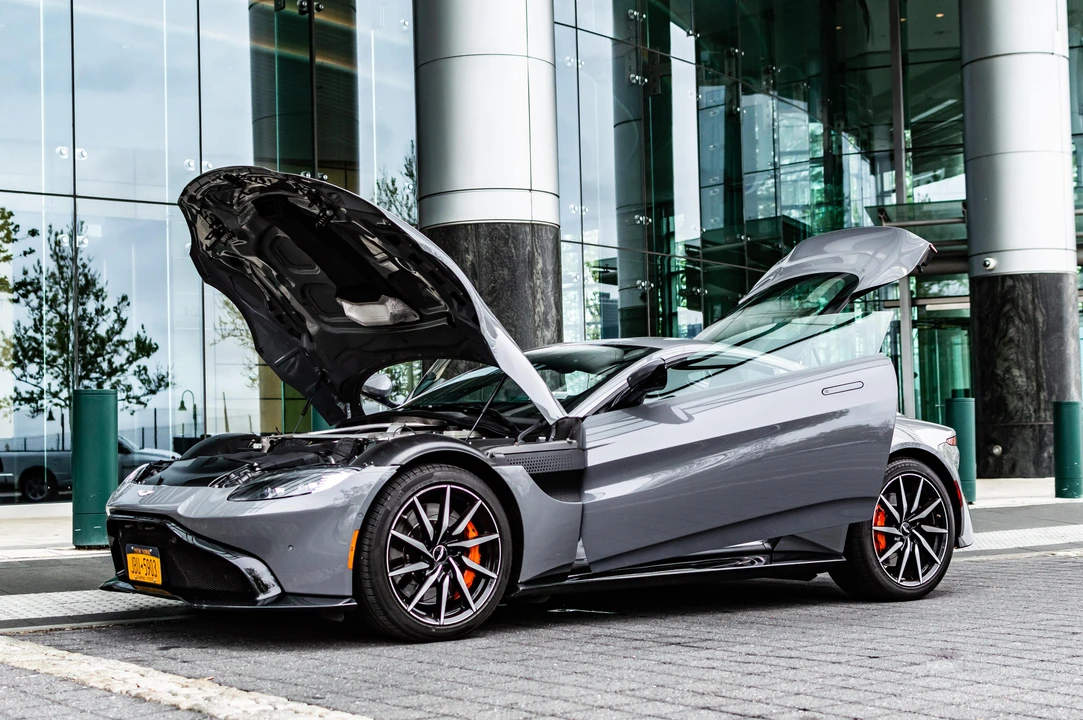 2019 Aston Martin V8 Vantage (2019+) - Image 16 of 31