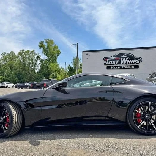 2019 Aston Martin V8 Vantage (2019+) - Image 1 of 1