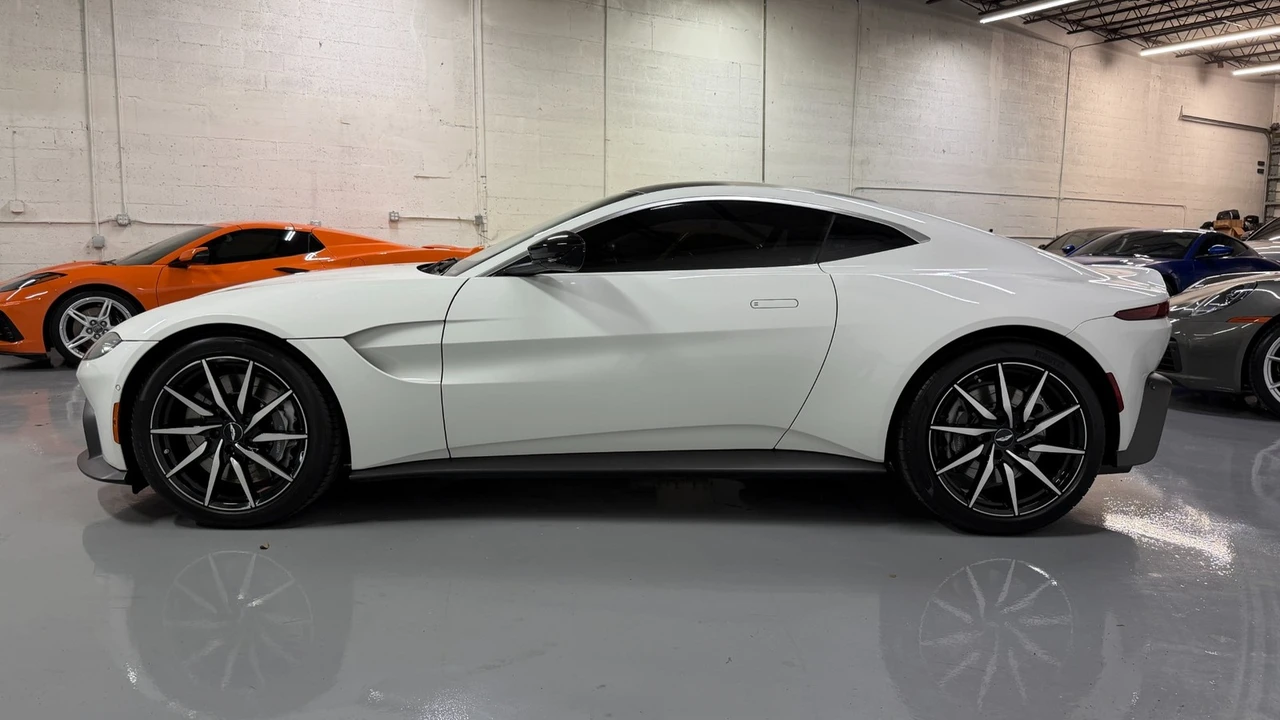 2019 Aston Martin V8 Vantage (2019+) - Image 23 of 31