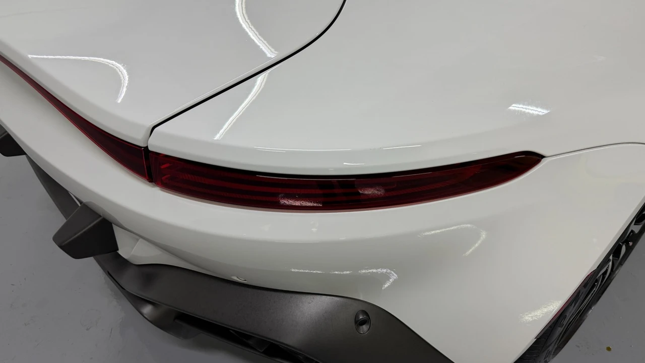 2019 Aston Martin V8 Vantage (2019+) - Image 11 of 31