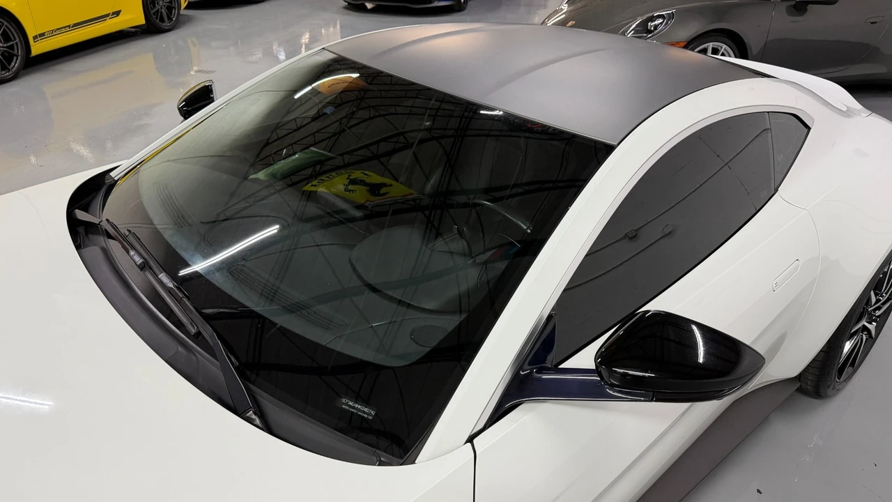 2019 Aston Martin V8 Vantage (2019+) - Image 26 of 31