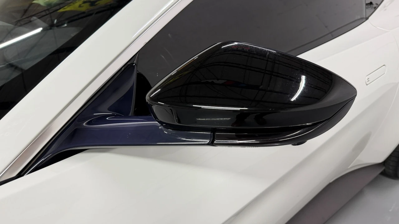 2019 Aston Martin V8 Vantage (2019+) - Image 25 of 31