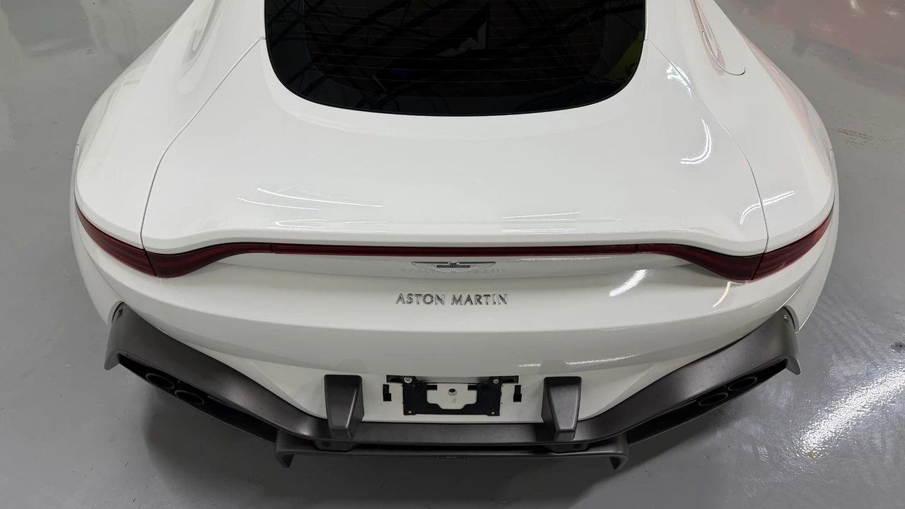2019 Aston Martin V8 Vantage (2019+) - Image 15 of 31