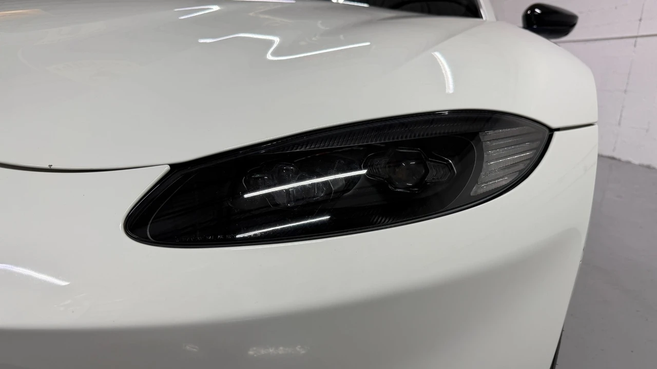 2019 Aston Martin V8 Vantage (2019+) - Image 27 of 31