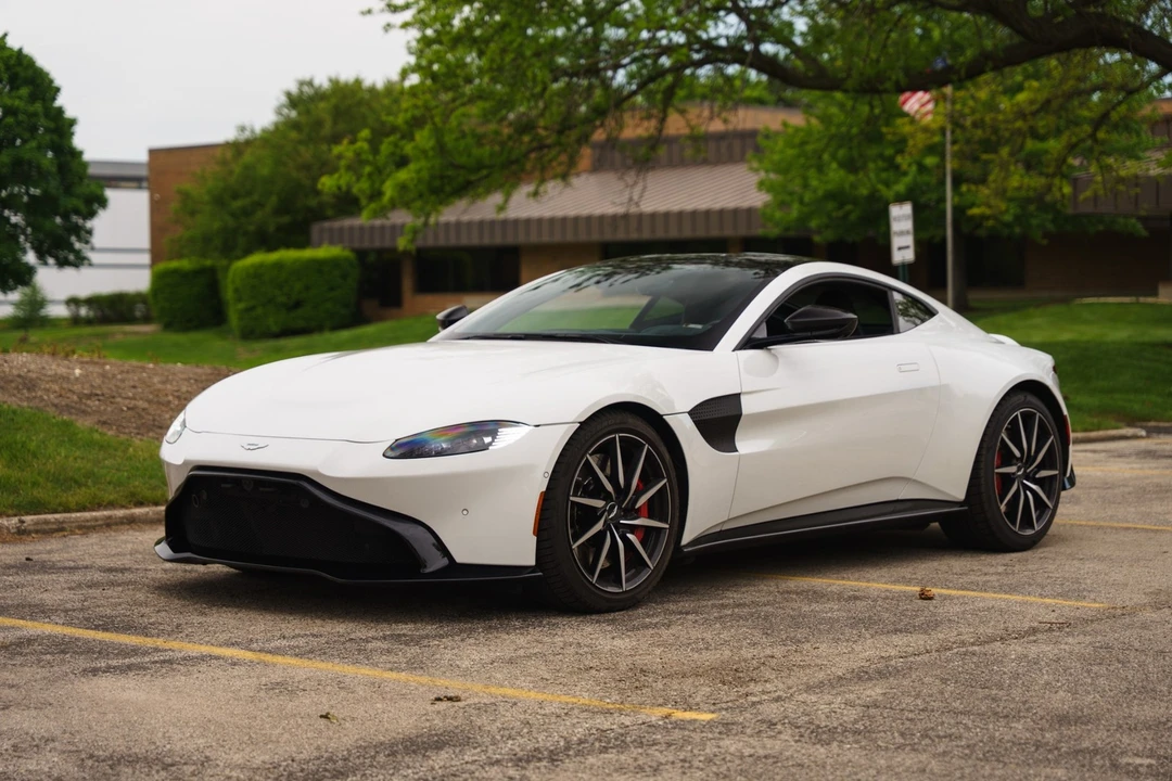 2019 Aston Martin V8 Vantage (2019+) - Image 6 of 31