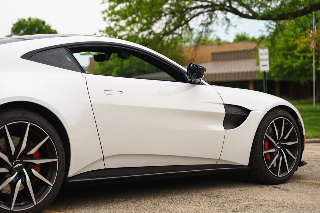 2019 Aston Martin V8 Vantage (2019+) - Image 23 of 31