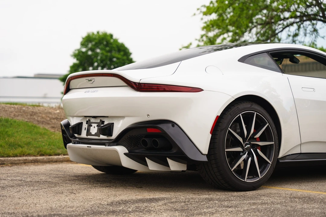 2019 Aston Martin V8 Vantage (2019+) - Image 22 of 31
