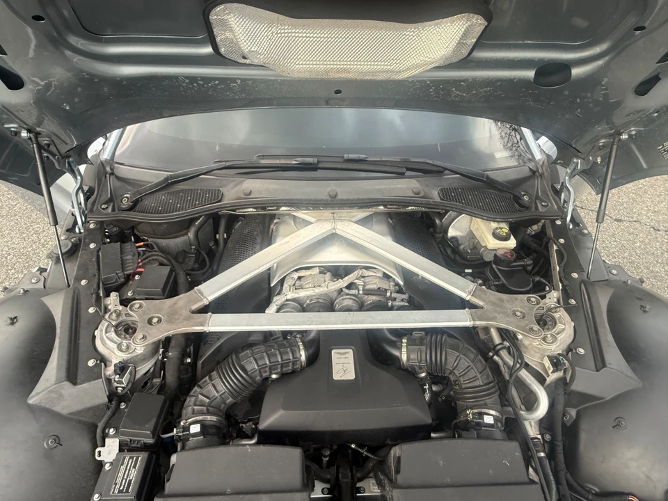 2019 Aston Martin V8 Vantage (2019+) - Image 17 of 20