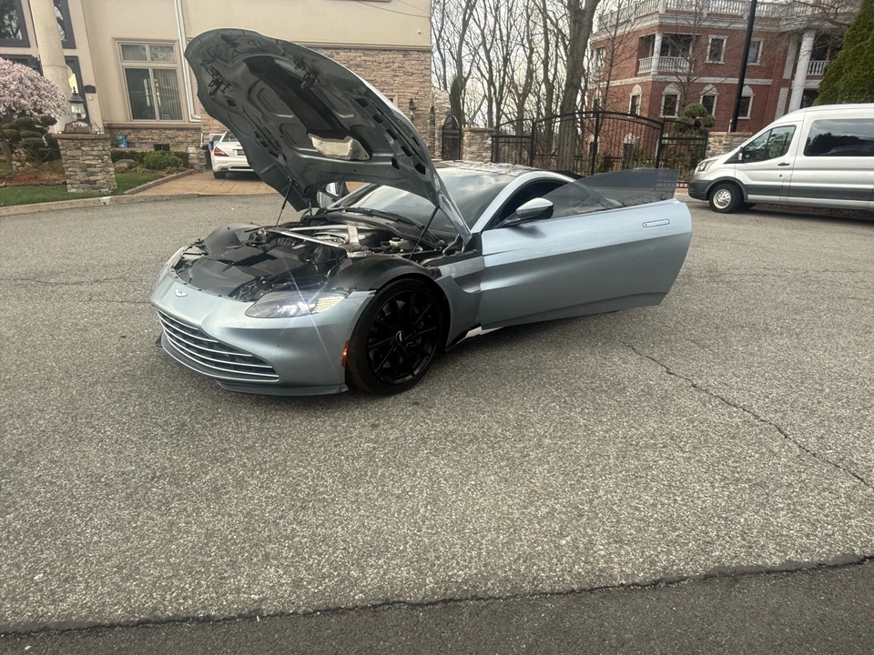 2019 Aston Martin V8 Vantage (2019+) - Image 14 of 19