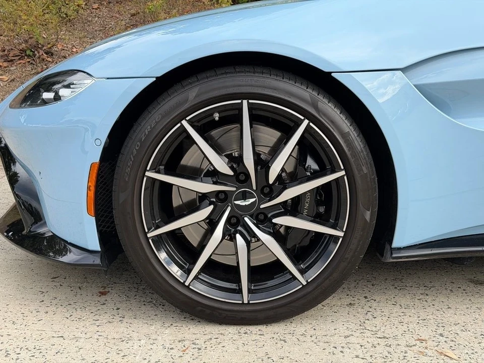 2019 Aston Martin V8 Vantage (2019+) - Image 18 of 21