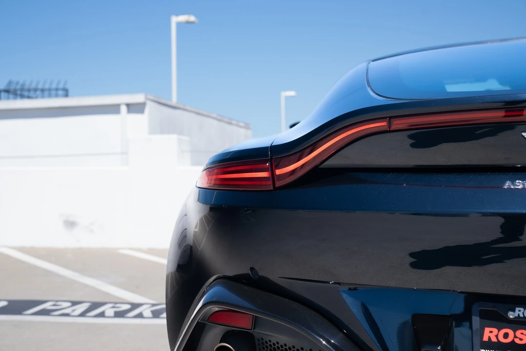 2019 Aston Martin V8 Vantage (2019+) - Image 11 of 21