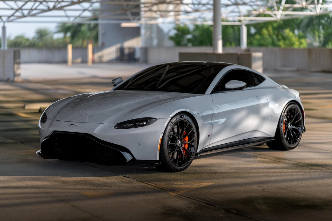 2019 Aston Martin V8 Vantage (2019+) - Image 10 of 31
