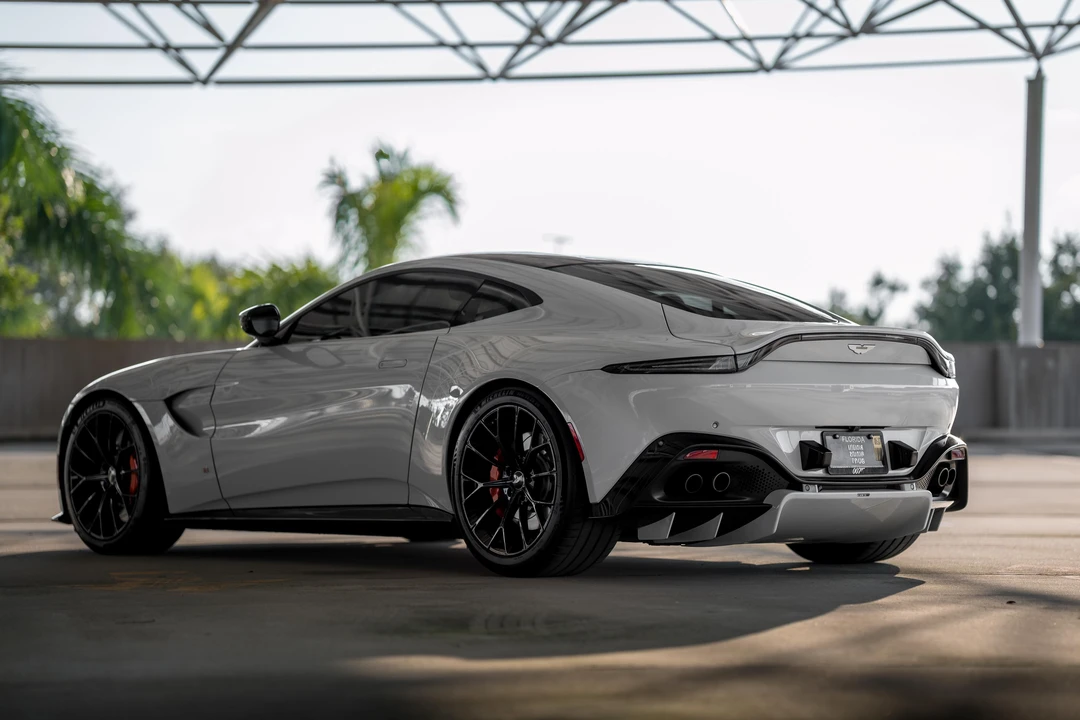 2019 Aston Martin V8 Vantage (2019+) - Image 14 of 31