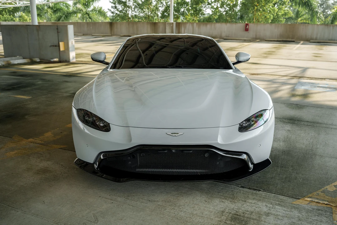 2019 Aston Martin V8 Vantage (2019+) - Image 8 of 31