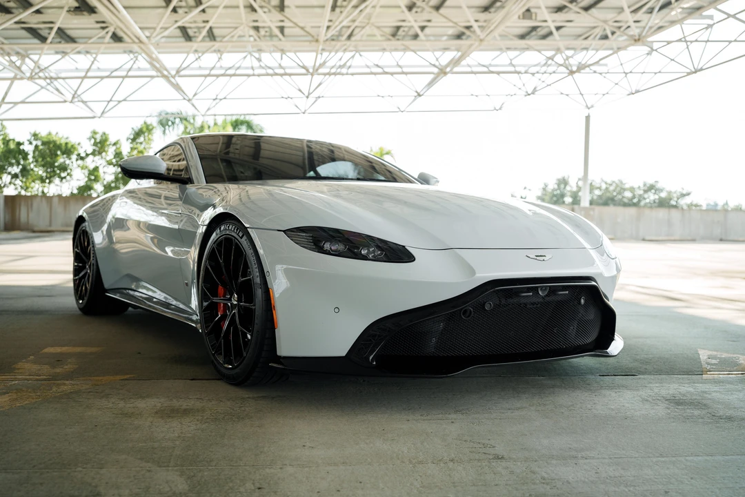 2019 Aston Martin V8 Vantage (2019+) - Image 23 of 31