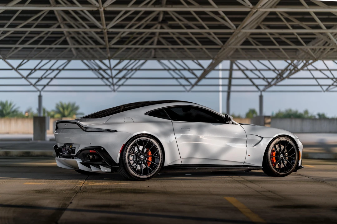 2019 Aston Martin V8 Vantage (2019+) - Image 20 of 31