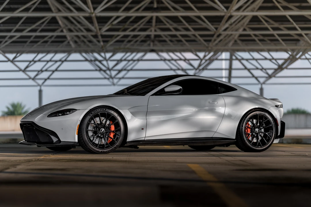 2019 Aston Martin V8 Vantage (2019+) - Image 11 of 31